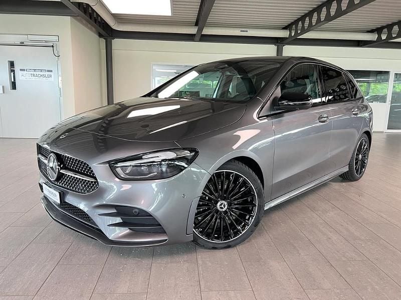 Neu Mercedes B250e AMG line 238 PS (175 kW) 2025 Grau Van / Kleinbus