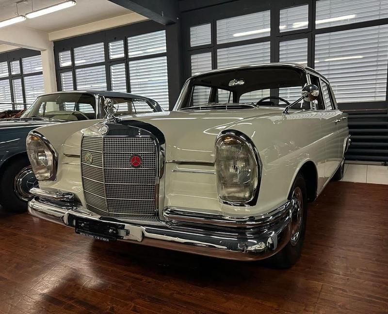 Gebraucht Mercedes 220 110 PS (80 kW) 1962 Limousine