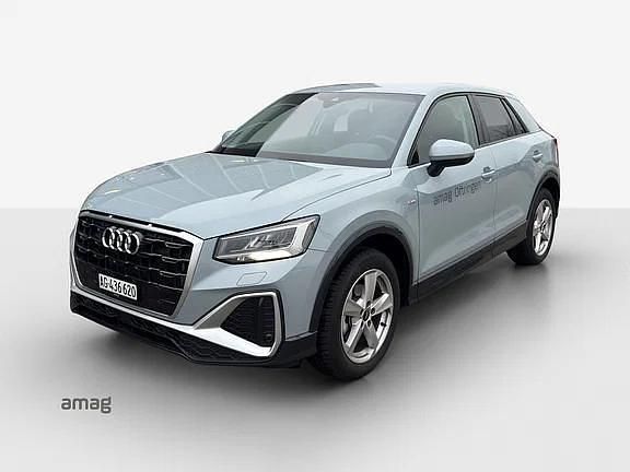 Pfeilgrau perleffekt Gebraucht 2024 Audi Q2 S-Line SUV | CHF 28’980 (Fairer Preis) - Bild 1/4