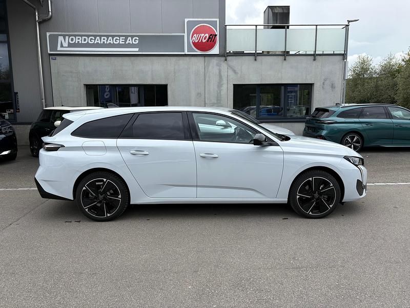 Gebraucht Peugeot 308 SW Allure 114 kW (156 PS) 2024 Kombi