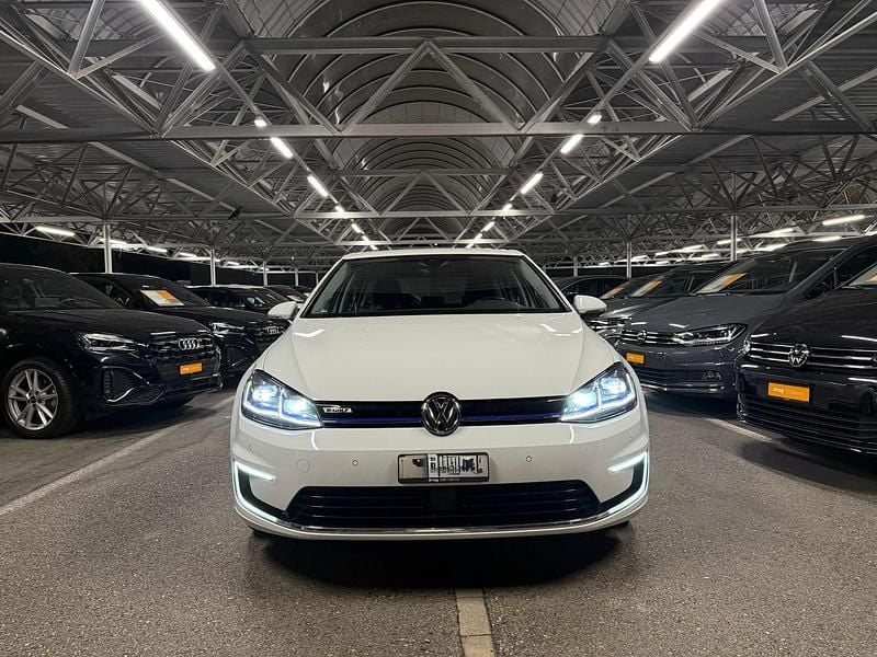 Gebraucht 2017 VW e-Golf Kleinwagen | CHF 10’900 (Fairer Preis) - Bild 1/4