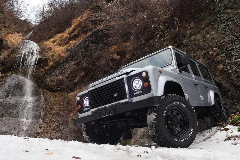 Gebraucht Land Rover Defender 122 PS (89 kW) 2011