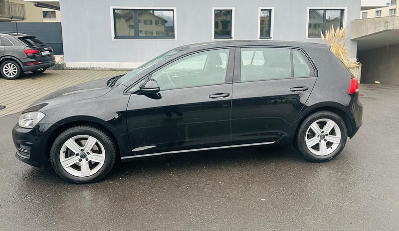 Gebraucht VW Golf VII Comfortline 140 PS (102 kW) 2014