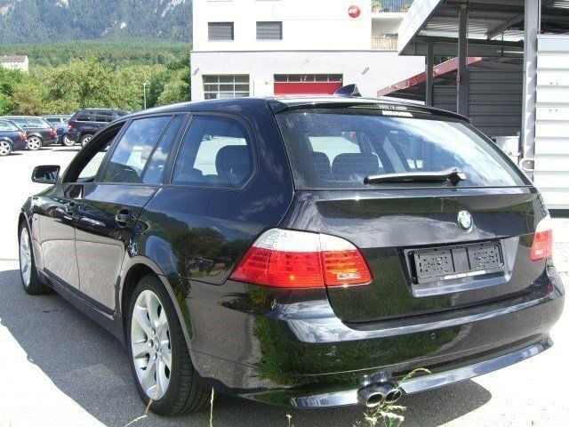 Gebraucht BMW 530 Comfort Edition 235 PS (172 kW) 2009 Schwarz, met. Kombi