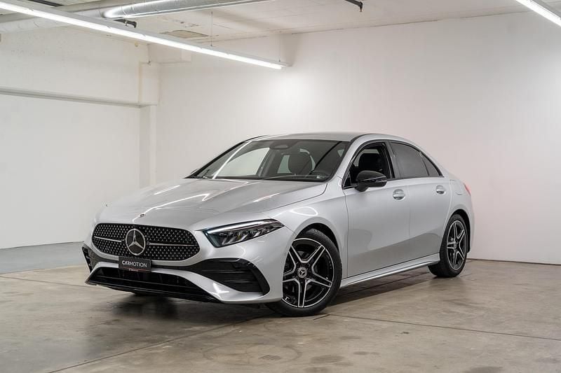 Gebraucht 2024 Mercedes A200 AMG line Limousine | CHF 35’480 (Fairer Preis) - Bild 1/4