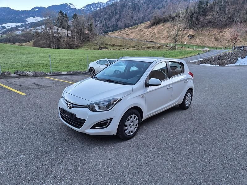 Gebraucht Hyundai i20 Comfort 86 PS (63 kW) 2014 Kleinwagen