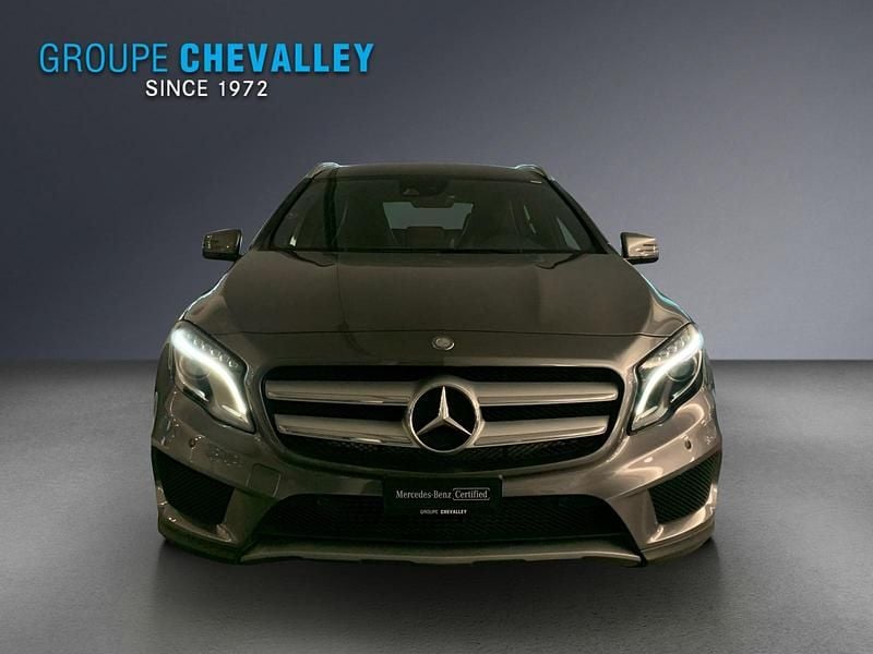 Gebraucht Mercedes GLA250 AMG line 211 PS (155 kW) 2016 Grau SUV