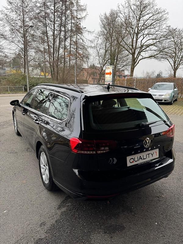 Gebraucht VW Passat Business 150 PS (110 kW) 2020
