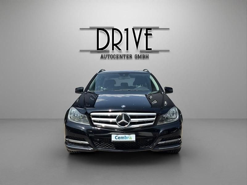 Gebraucht Mercedes C180 Avantgarde 156 PS (114 kW) 2012 Schwarz Kombi