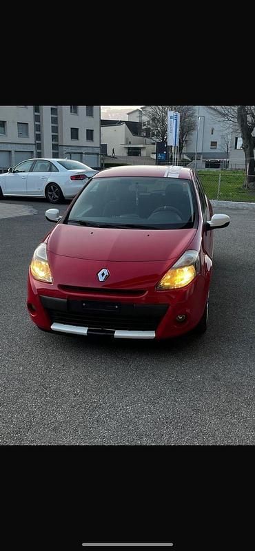 Gebraucht 2010 Renault Clio II Exception | CHF 1’800 (Guter Preis) - Bild 1/4