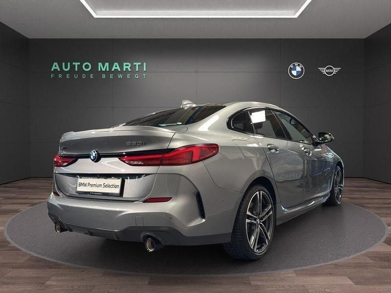 Gebraucht BMW 220 M Sport 178 PS (130 kW) 2023 Skyscraper grau meta mét. Limousine