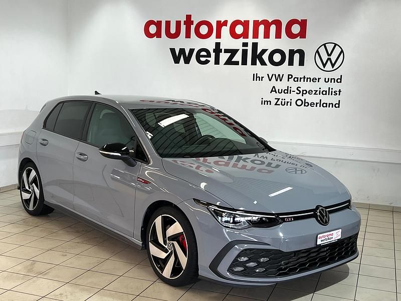 Gebraucht VW Golf VIII GTI 245 PS (180 kW) 2022 Grau Limousine