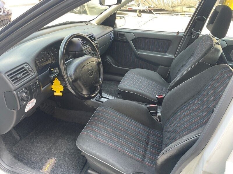 Gebraucht Opel Vectra 115 PS (84 kW) 1994