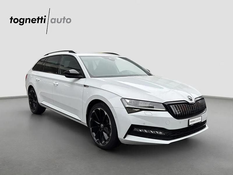 Gebraucht Skoda Superb SportLine 218 PS (160 kW) 2025 Weiss