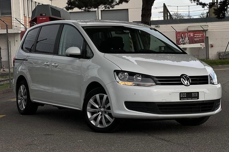 Gebraucht 2016 VW Sharan Comfortline Van / Kleinbus | CHF 14’990 (Fairer Preis) - Bild 1/4