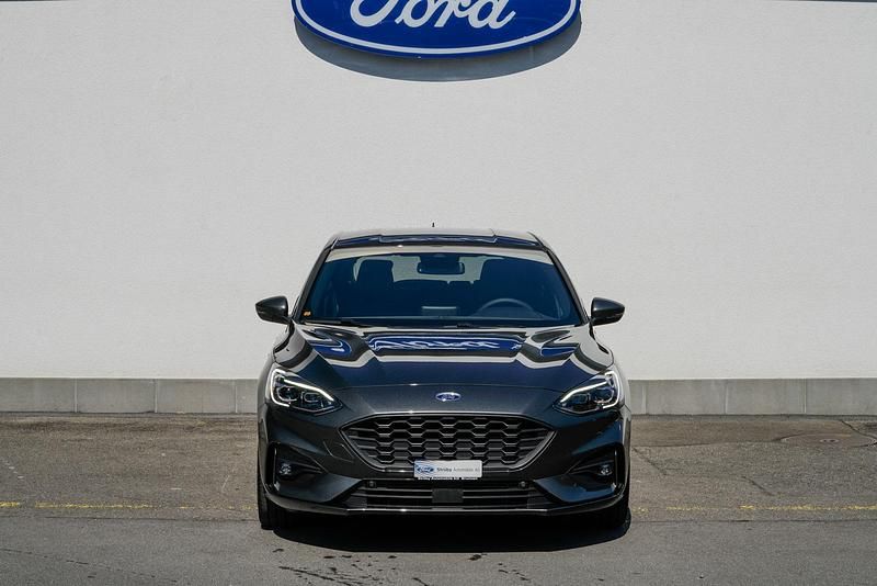 Gebraucht Ford Focus ST-Line 125 PS (91 kW) 2020 Grau Limousine