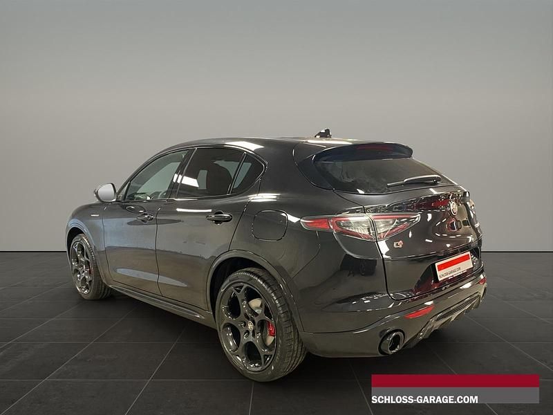 Neu Alfa Romeo Stelvio Premium 279 PS (205 kW) 2026 Schwarz SUV