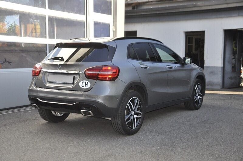 Gebraucht Mercedes GLA250 Urban 211 PS (155 kW) 2019 SUV