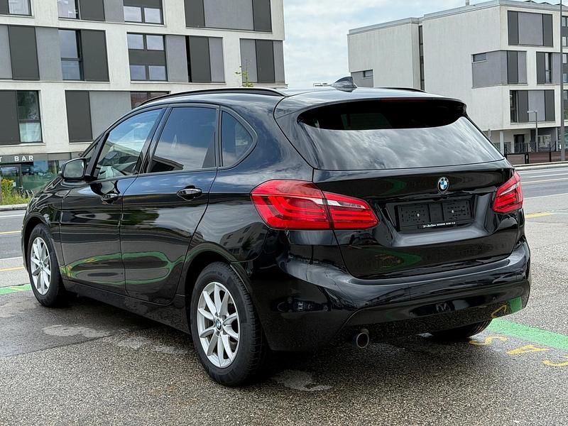 Gebraucht BMW 218 Active Tourer Sport Line 150 PS (110 kW) 2014 Van / Kleinbus