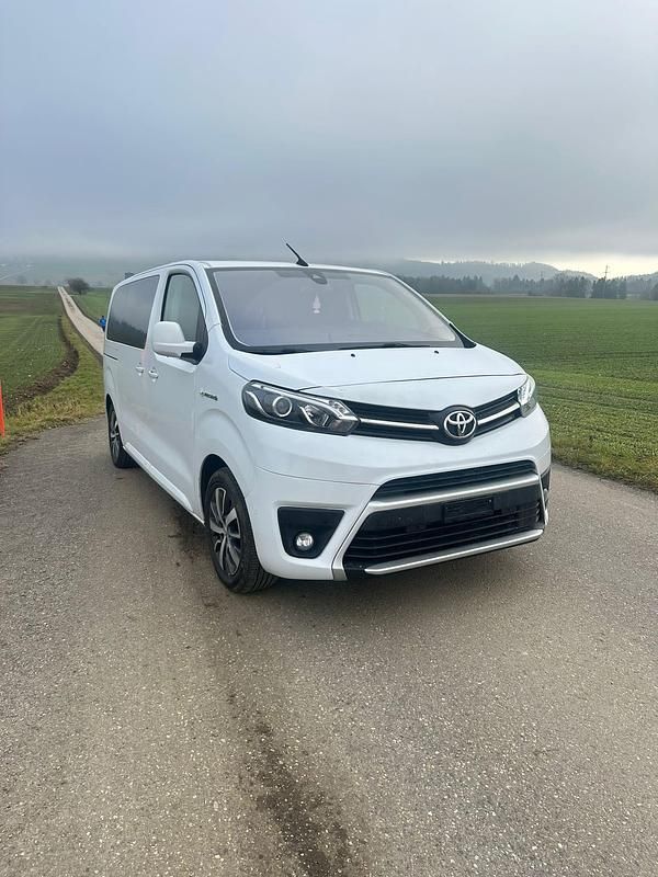 Gebraucht Toyota Proace Verso Comfort 100 kW (136 PS) 2023 Kombi