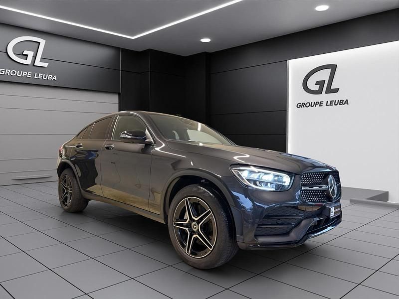 Gebraucht Mercedes GLC300 AMG line Plus 320 PS (235 kW) 2021 Coupé