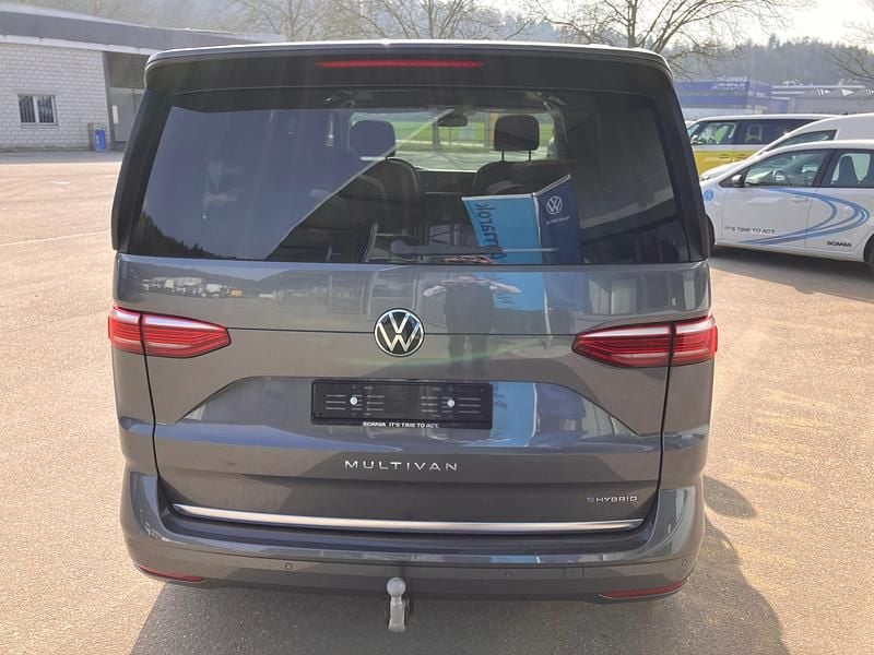 Gebraucht VW Multivan Style 217 PS (159 kW) 2024 Van