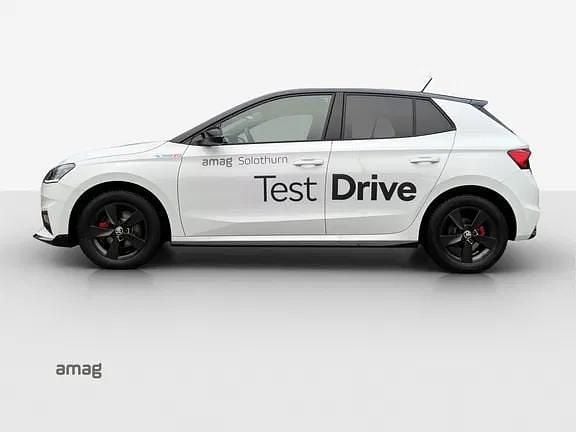 Gebraucht Skoda Fabia 177 PS (130 kW) 2026 Moon weiss, metallic mit schwarzem dach Limousine