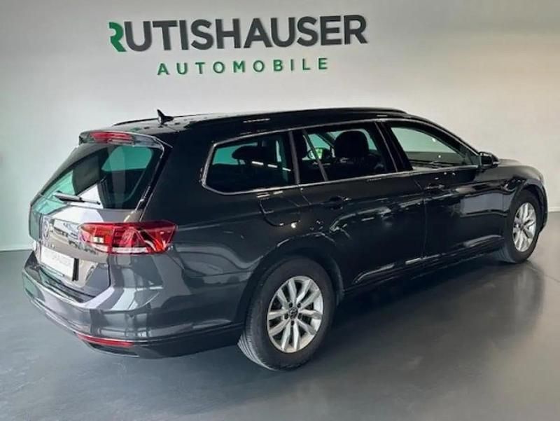 Gebraucht VW Passat Business 150 PS (110 kW) 2025 Gray Kombi