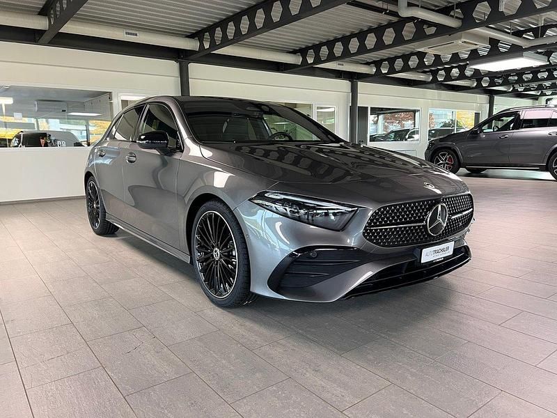 Neu Mercedes A200 Night 177 PS (130 kW) 2025 Grau Limousine