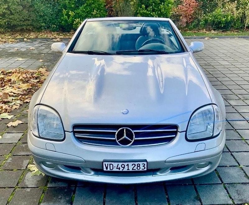 Gebraucht Mercedes SLK320 218 PS (160 kW) 2000 Silber Cabrio
