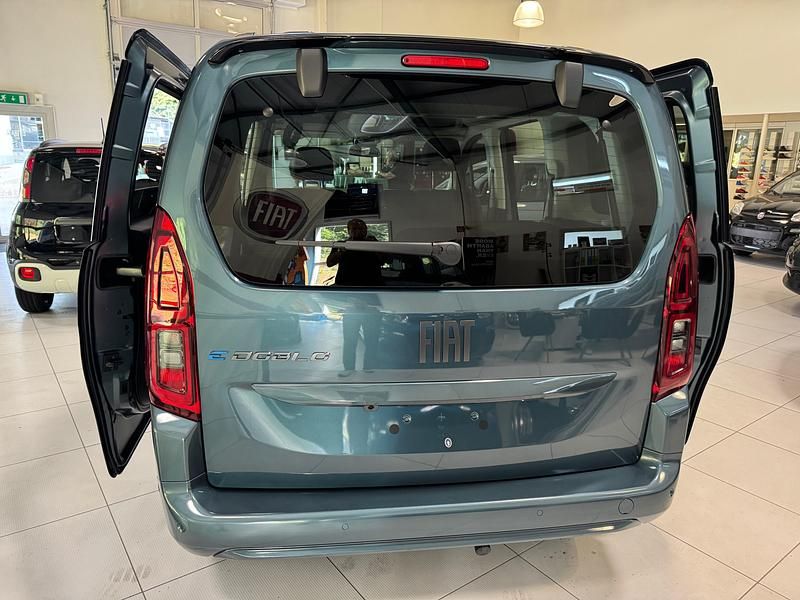 Neu Fiat e-Doblò Lounge 100 kW (136 PS) 2025 Blau Van / Kleinbus