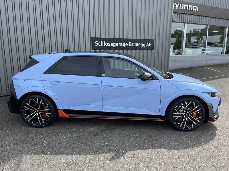 Neu Hyundai Ioniq 478 kW (650 PS) 2025 Blau Kleinwagen