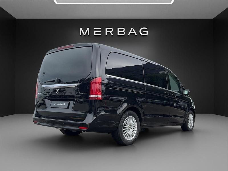 Gebraucht Mercedes V250 Avantgarde 190 PS (139 kW) 2022 Schwarz Van / Kleinbus