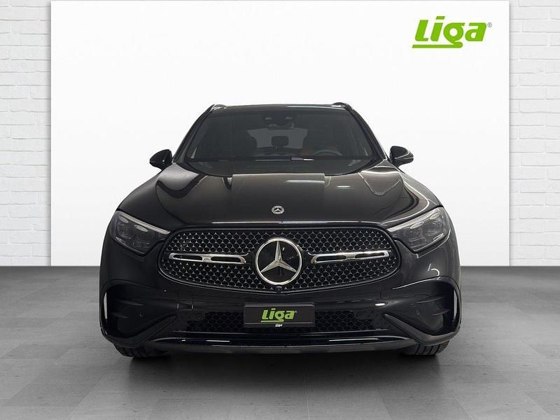 Neu Mercedes GLC200 AMG line 227 PS (166 kW) 2025 SUV