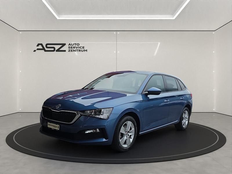 Gebraucht Skoda Scala Ambition 115 PS (84 kW) 2019 Blau Kleinwagen