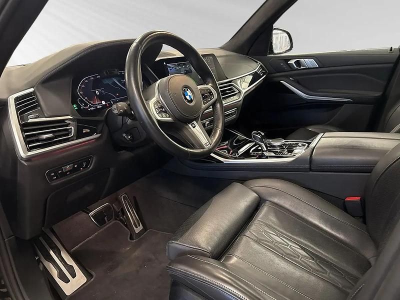 Gebraucht BMW X7 333 PS (244 kW) 2026 Schwarz SUV