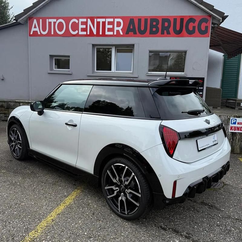 Gebraucht Mini Cooper 114 kW (156 PS) 2026 Weiss Kleinwagen