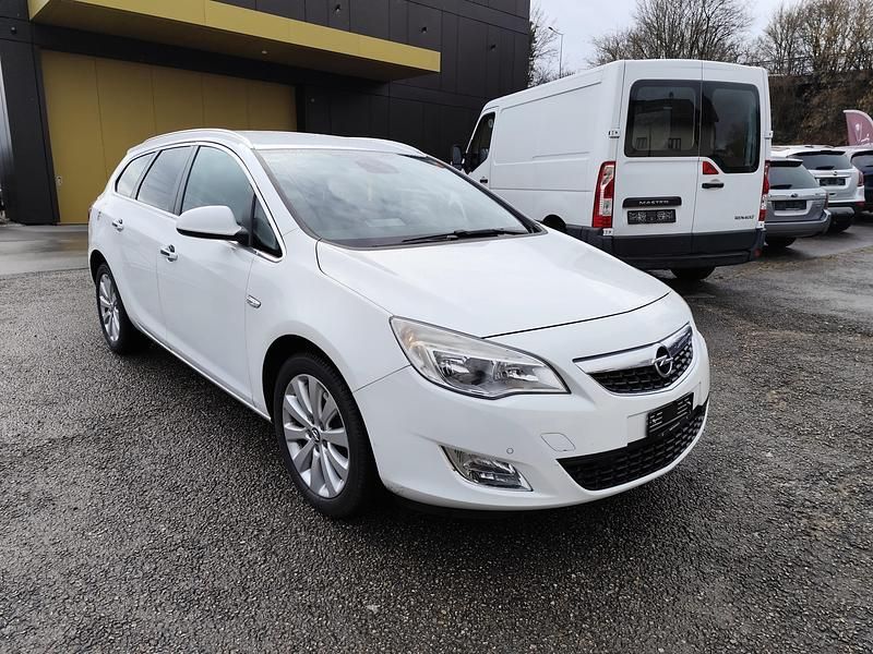 Gebraucht Opel Astra Sport 180 PS (132 kW) 2011