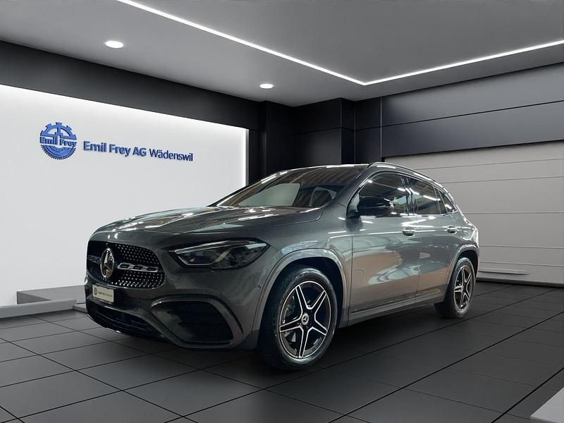 Gebraucht Mercedes GLA200 AMG line 177 PS (130 kW) 2025 SUV