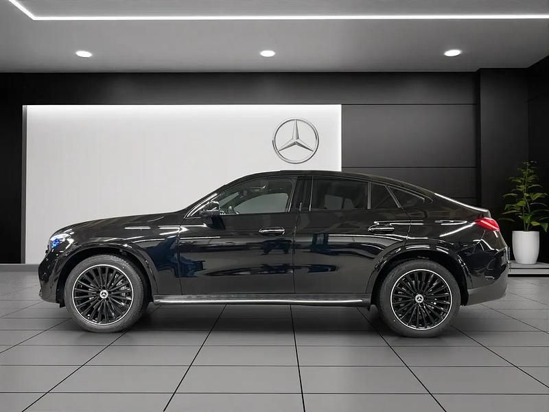 Neu Mercedes GLC220 197 PS (144 kW) 2026 Schwarz Coupé