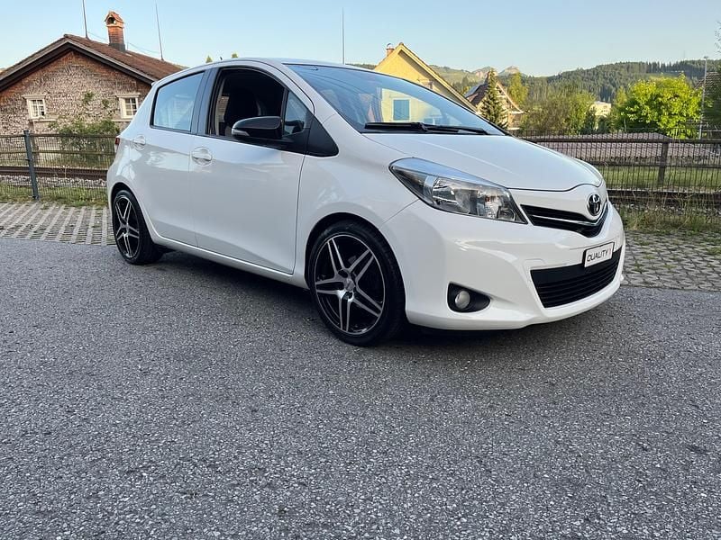 Gebraucht 2012 Toyota Yaris Style | CHF 7’500 (Etwas zu teuer) - Bild 1/4