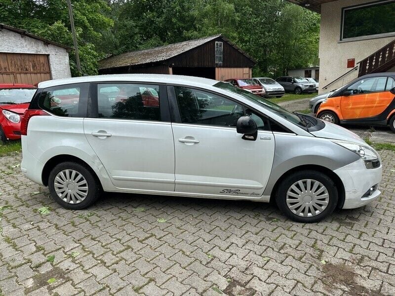 Gebraucht Peugeot 5008 Allure 156 PS (114 kW) 2011 Van / Kleinbus