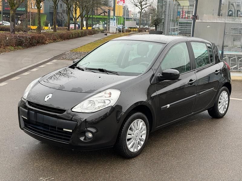 Gebraucht Renault Clio II Expression 75 PS (55 kW) 2011