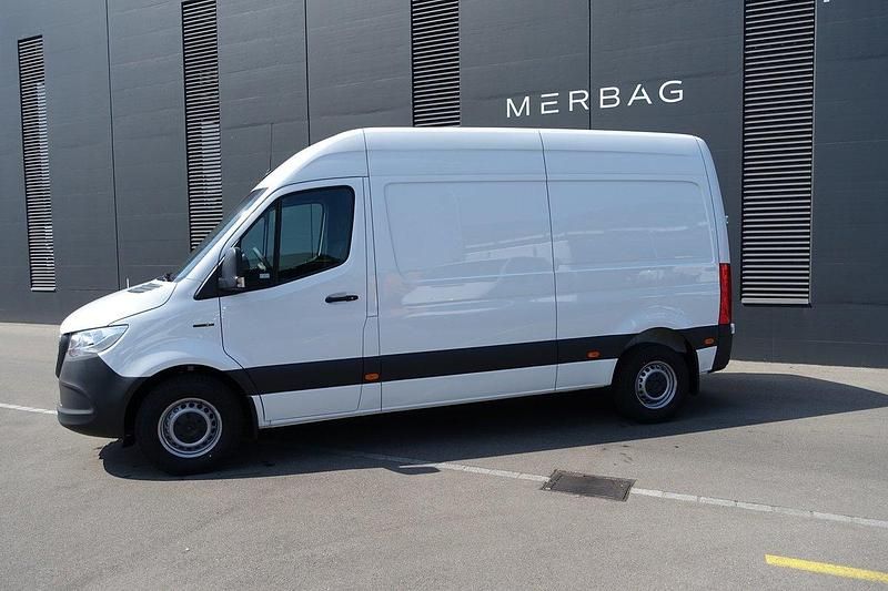 Gebraucht Mercedes E-Sprinter 84 kW (115 PS) 2023 Van
