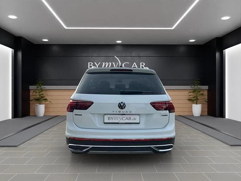 Gebraucht VW Tiguan Allspace Elegance 200 PS (147 kW) 2023 SUV