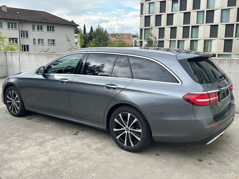 Gebraucht Mercedes E220 AMG line 194 PS (142 kW) 2017 Kombi
