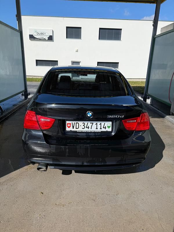 Gebraucht BMW 320 177 PS (130 kW) 2010