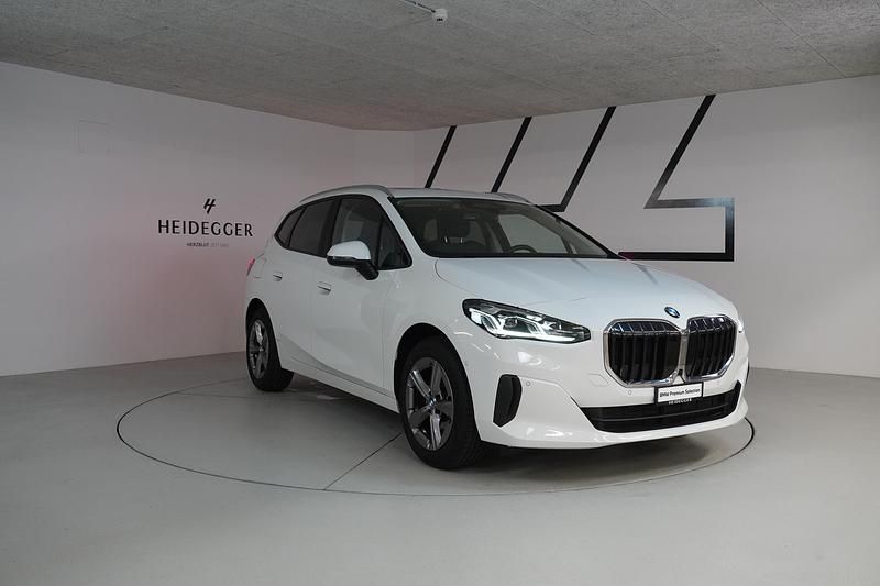 Gebraucht BMW 223 Active Tourer 197 PS (144 kW) 2023 Van / Kleinbus