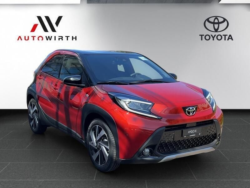 Gebraucht Toyota Aygo X Style 72 PS (52 kW) 2023 Rot SUV