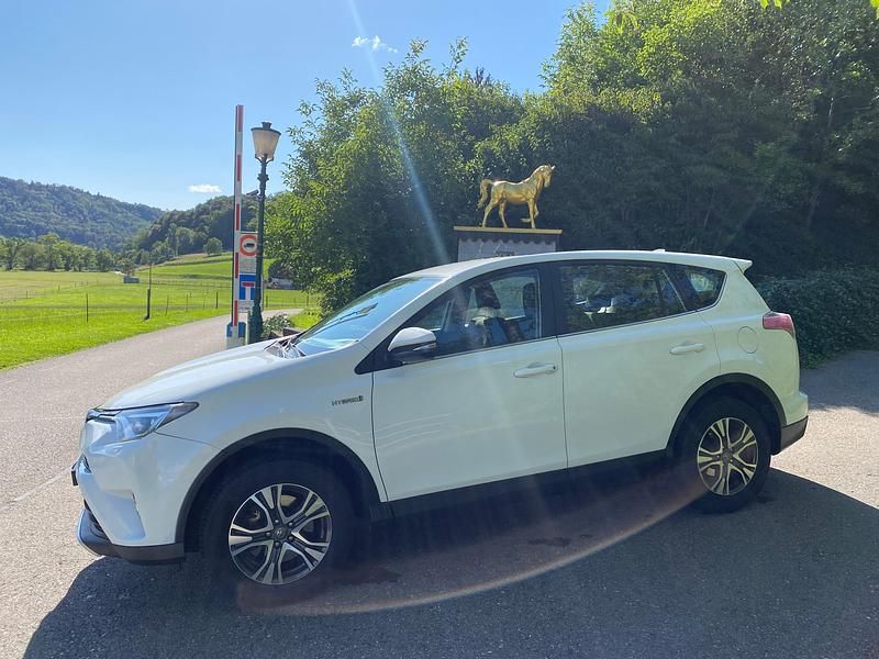 Gebraucht Toyota RAV4 Hybrid Sol 197 PS (144 kW) 2016 SUV
